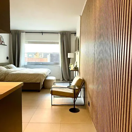 Charming In The Heart Of - Total Comfort *
