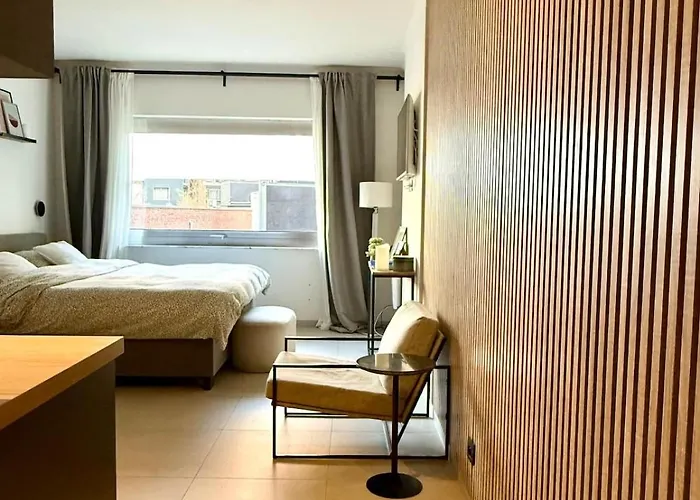 Charming In The Heart Of - Total Comfort *